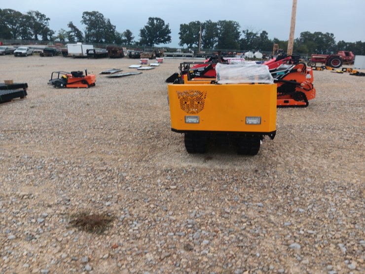 #l75-017-•-2026-future-j1500-crawler-dumper-image-2