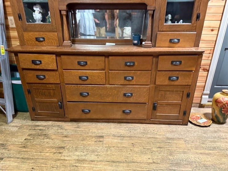 burled-oak-side-board-image-3