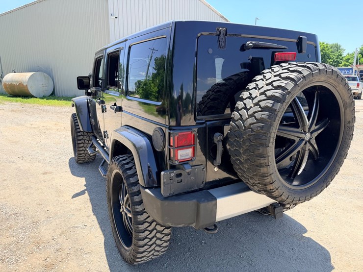 2011-jeep-wrangler-image-6