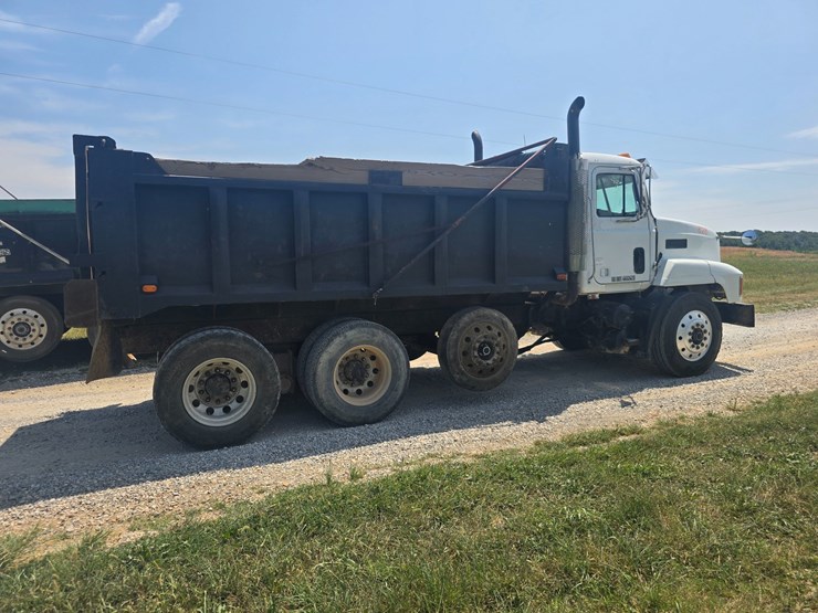 1994-mack-ch613-image-18
