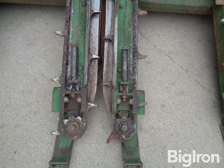 john-deere-444-image-12