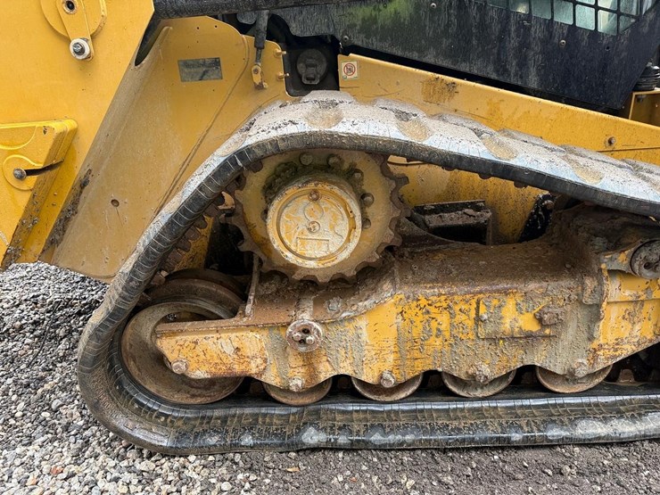 2015-caterpillar-279d-image-13