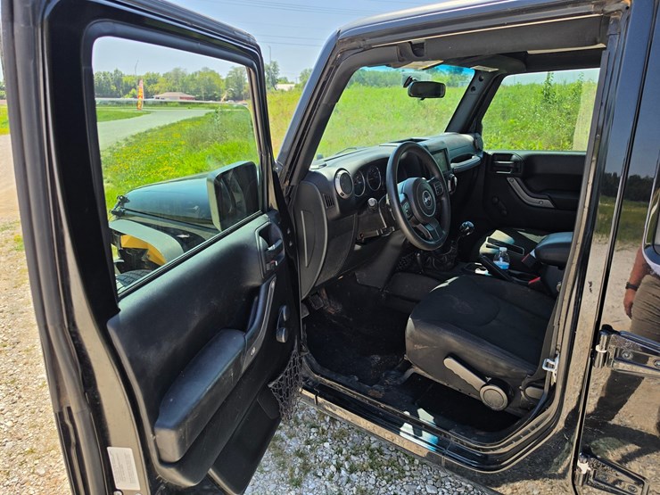2015-jeep-wrangler-image-26