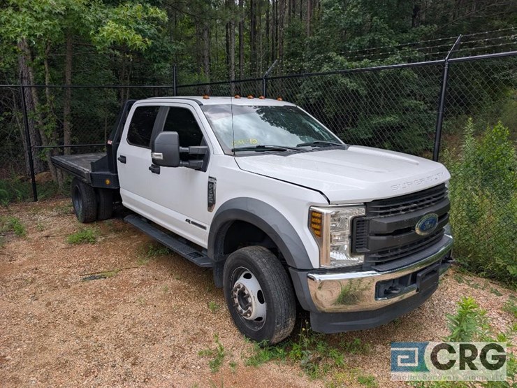 2019-ford-f450-image-1