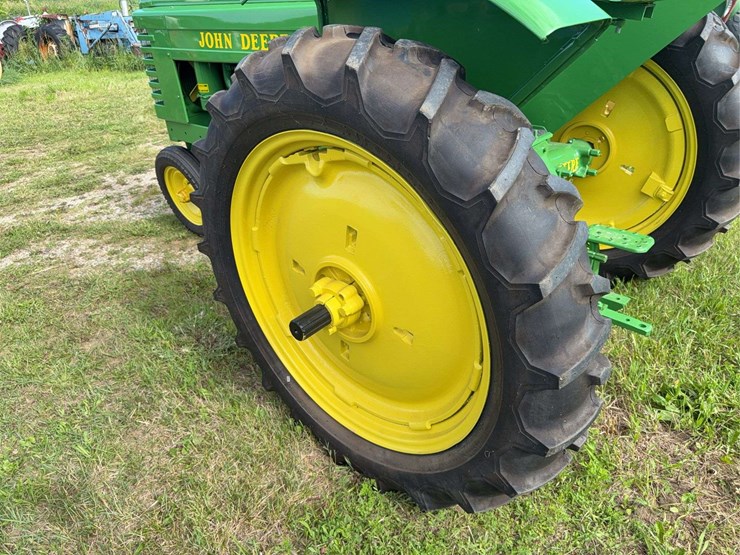 john-deere-model-b-image-9