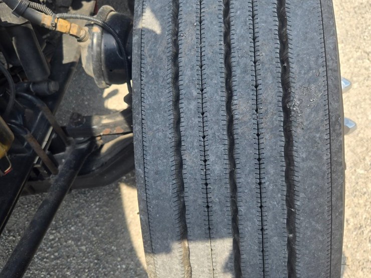 2018-kenworth-t680-image-36