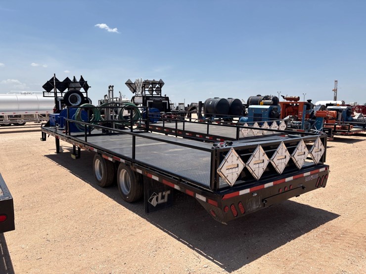 2022-load-trail-30'-x-102"-image-4