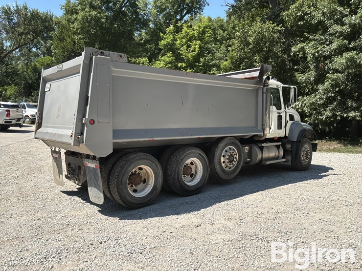 2003-mack-granite-cv713-image-5