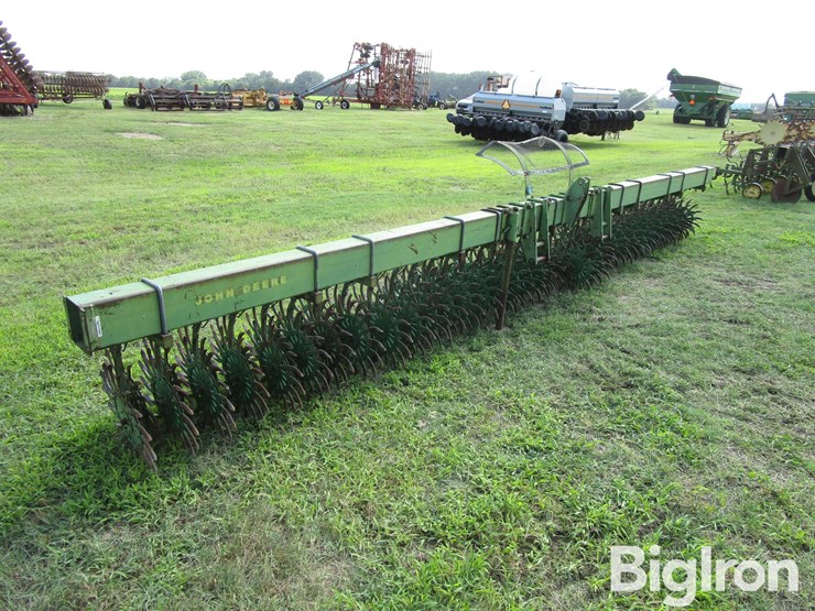 john-deere-400-image-3
