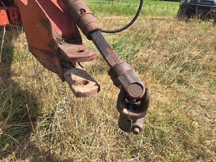 hesston-1110-image-14