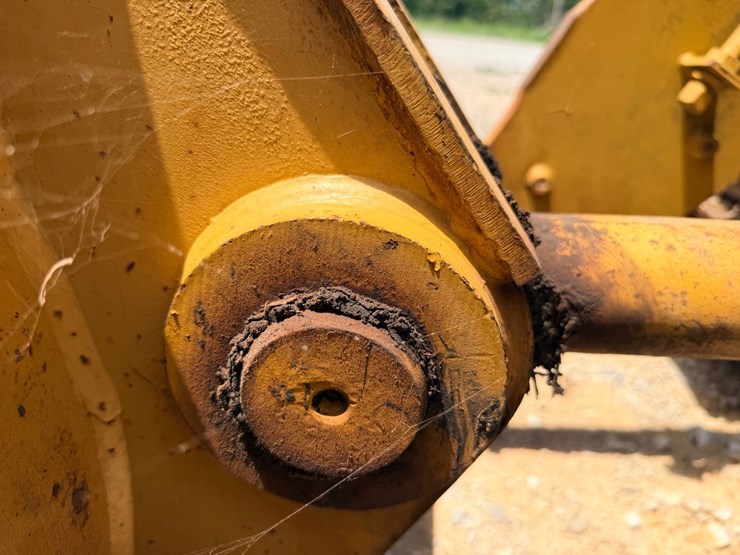 1997-caterpillar-953c-image-100