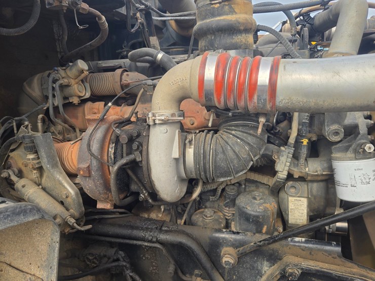 2011-kenworth-t700-image-50