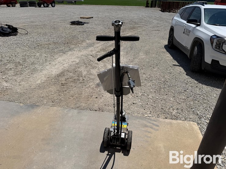 otc-stinger-series-air/hydraulic-jack-image-5