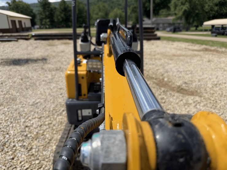 #25028-•-2025-mx20r-mini-excavator-image-43