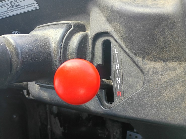 2025-kubota-rtv1100-image-30