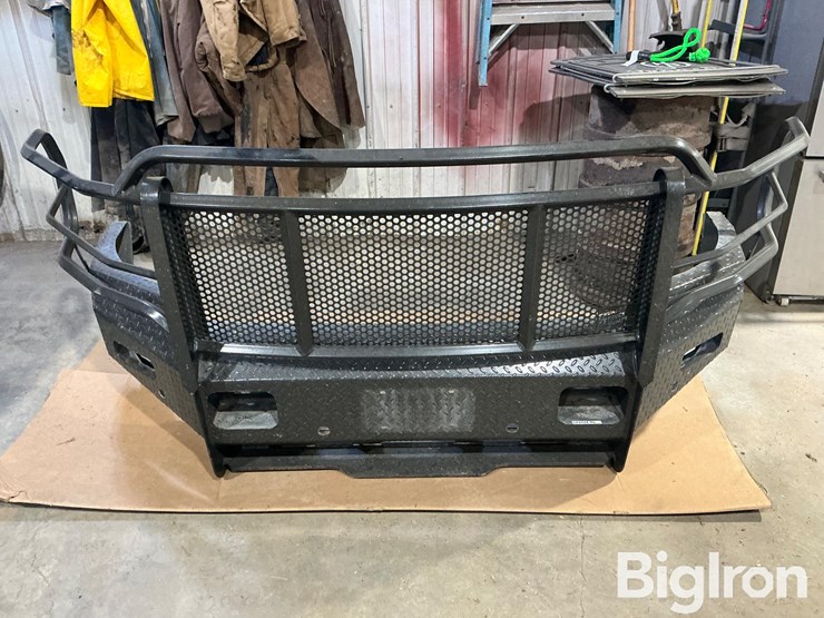 2020-dodge-3500-image-2