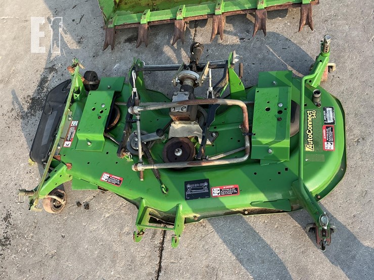 2018-john-deere-1025r-image-10