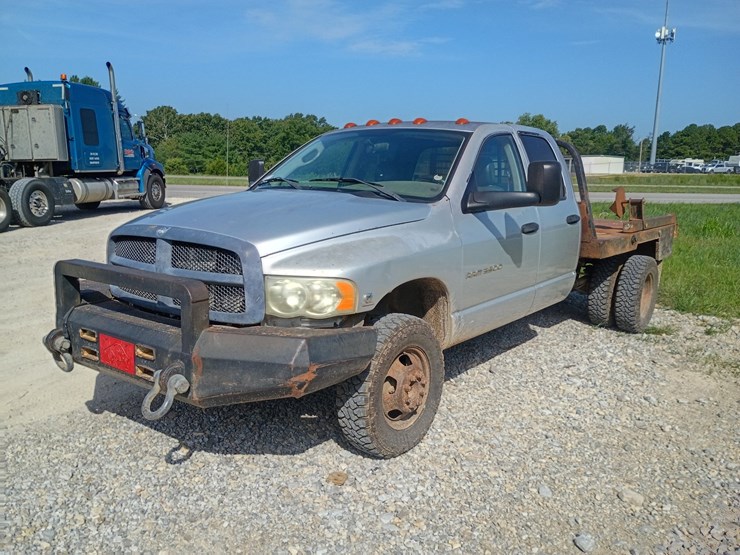 2003-dodge-ram-3500-image-1