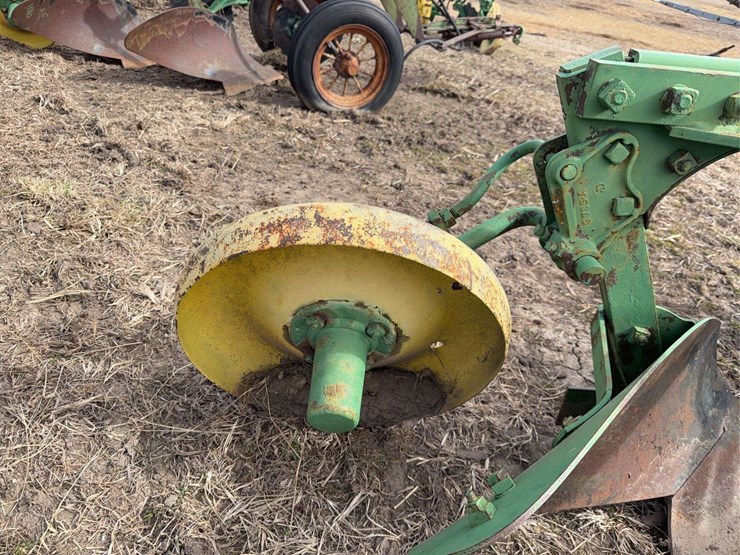 john-deere-no.-44-pull-type-two-bottom-plow-image-14