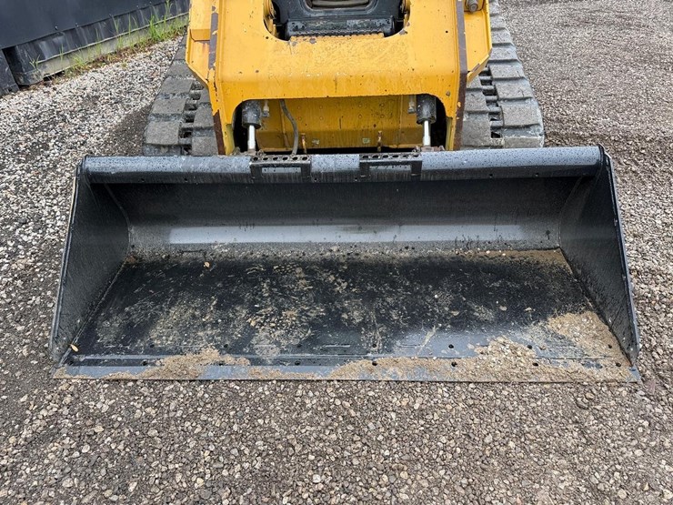 2014-caterpillar-299d-image-9