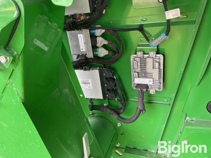 2022-john-deere-s780-image-13