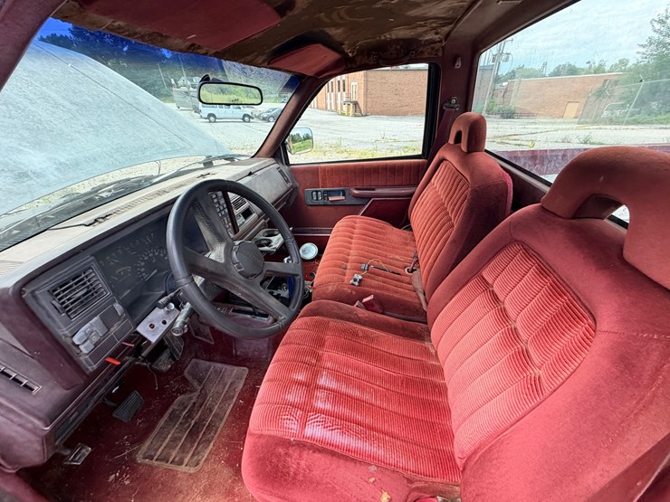 1993-chevrolet-k2500-image-44