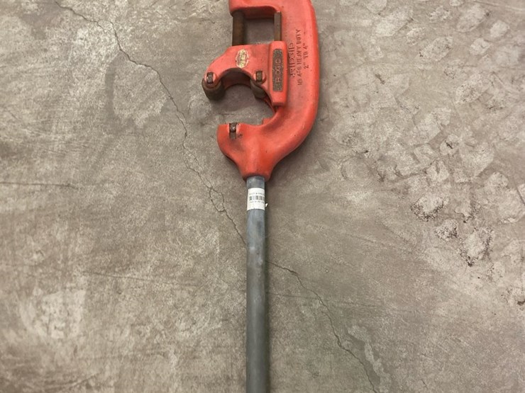#238-•-pipe-cutter-image-1