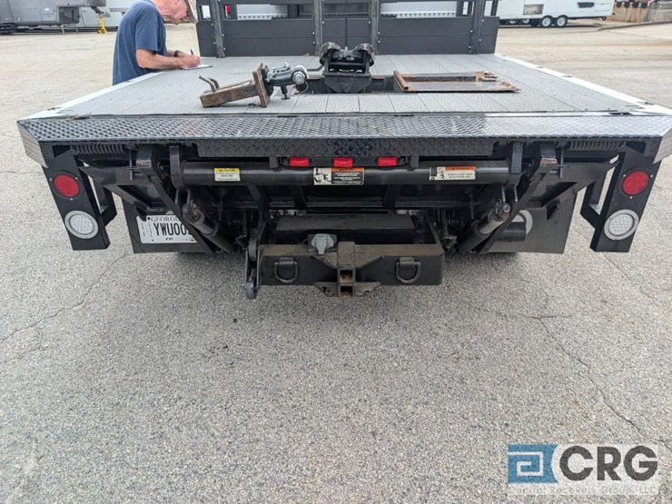 2012-freightliner-m2-stakebed-truck-image-25