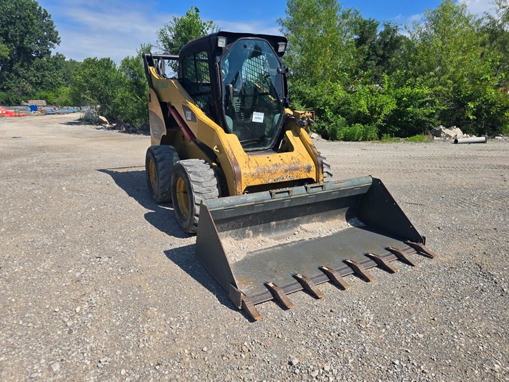 caterpillar-262c-image-20