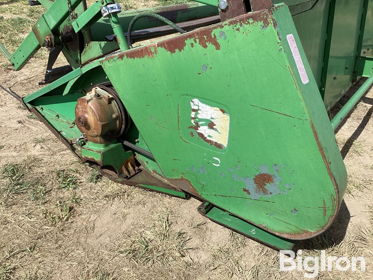 john-deere-230-image-10