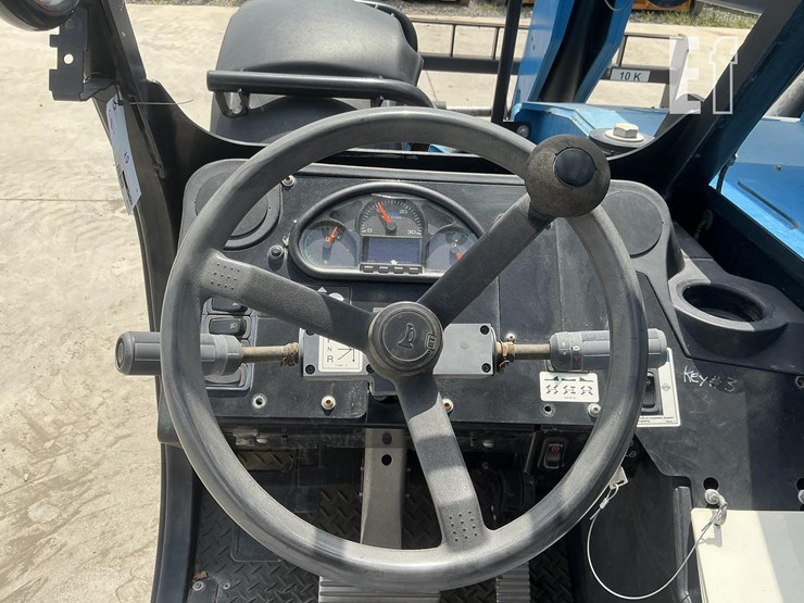 2019-genie-gth1056-image-12