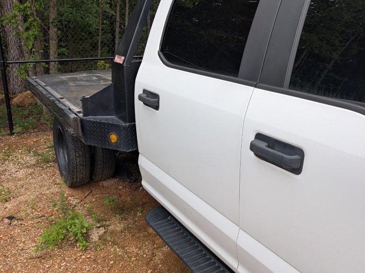 2019-ford-f450-image-11
