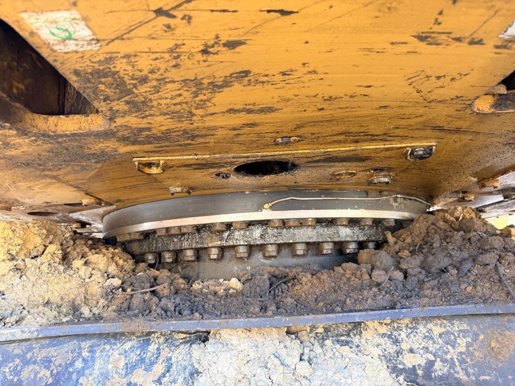 2010-caterpillar-328d-image-102