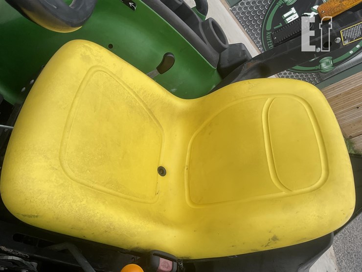 2020-john-deere-3025e-image-11