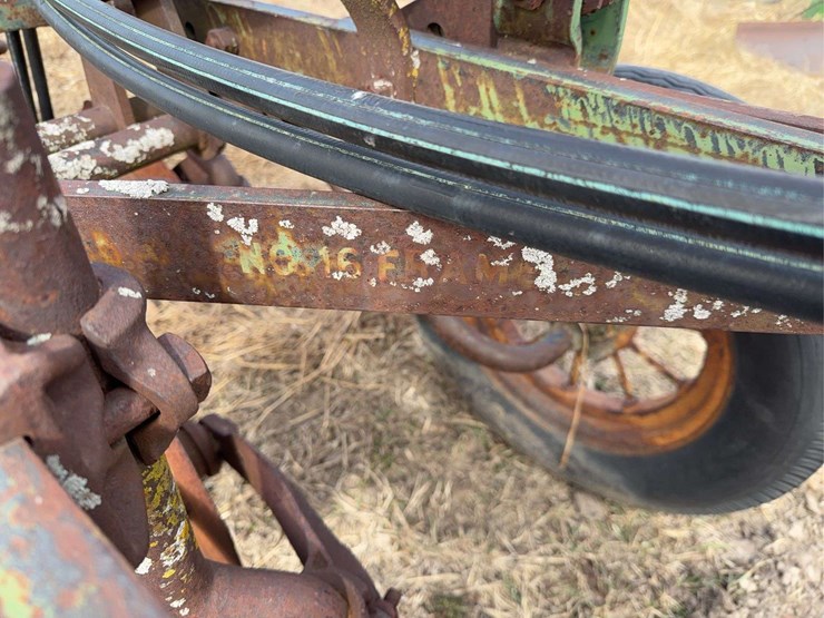 john-deere-no.-44-pull-type-two-bottom-plow-image-20