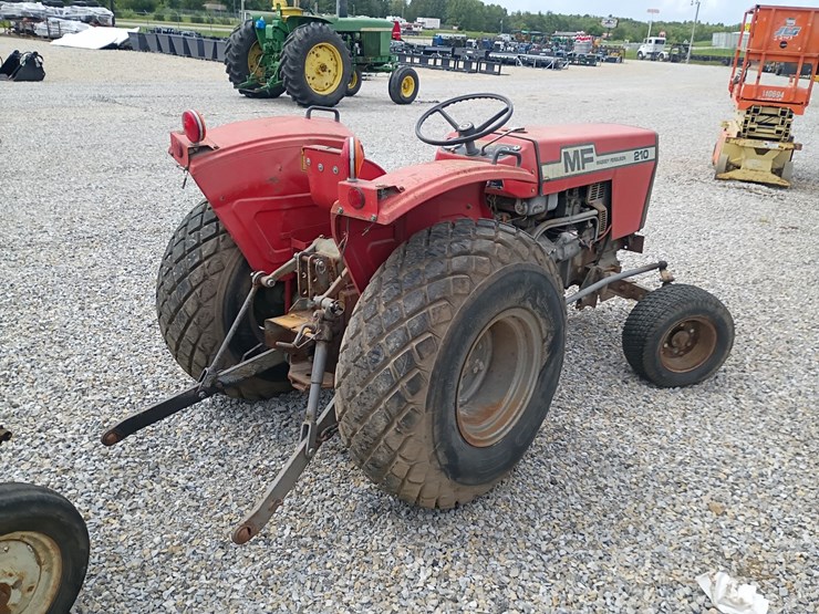 1978-massey-ferguson-210-image-5