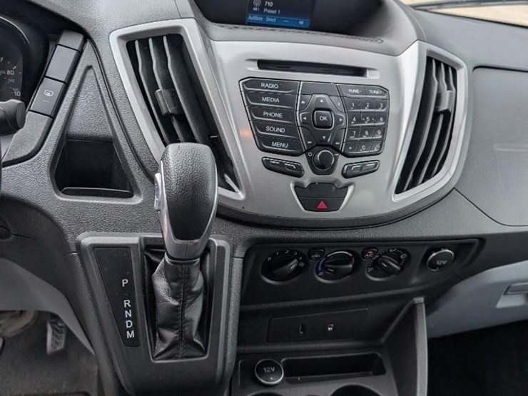 2016-ford-transit-image-11