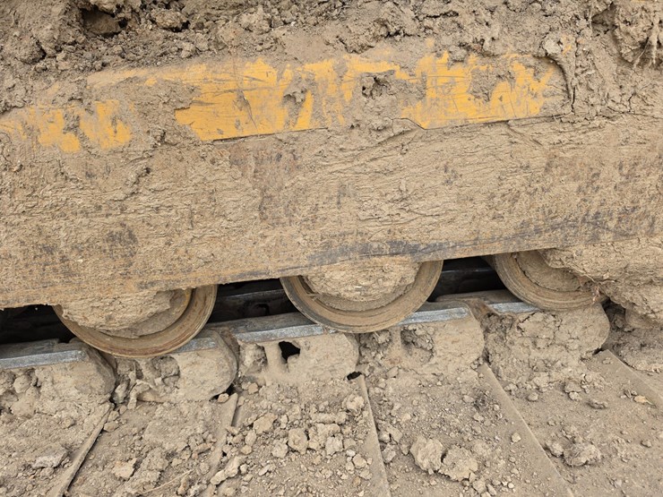 2015-deere-700k-image-80