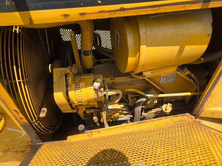 caterpillar-d6m-image-15