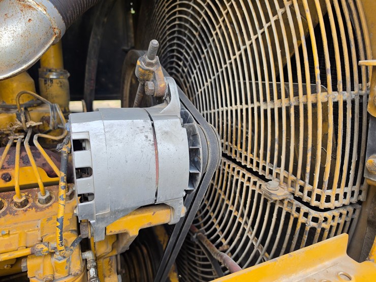 1983-caterpillar-973-image-44