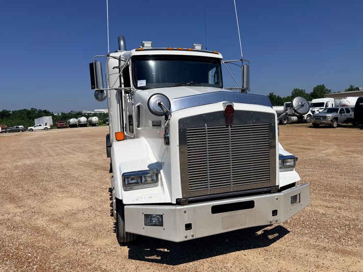 2010-kenworth-t800-image-20