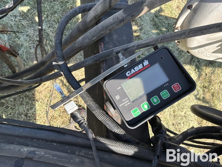 case-ih-2400-image-12
