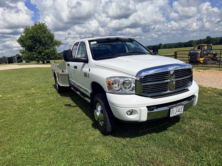 2007-dodge-ram-3500-image-24