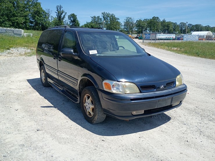 #24837-•-1999-oldsmobile-silhouette-van-image-13