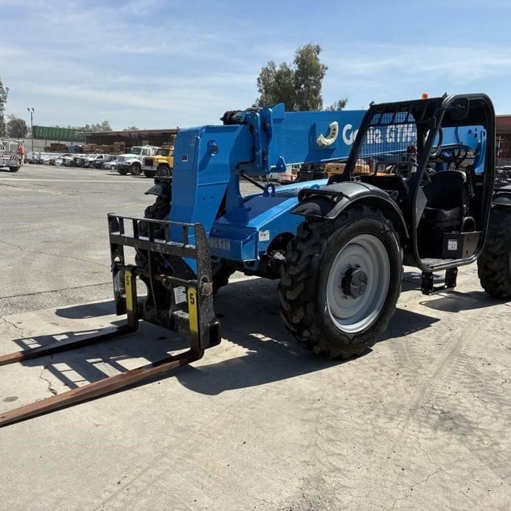 2015 GENIE GTH636