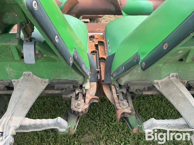 2012-john-deere-608c-image-18