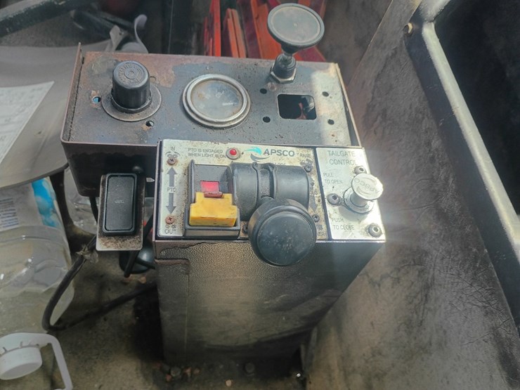 2007-mack-chn613-image-61