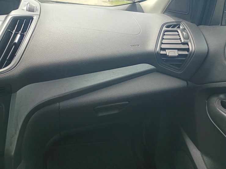 2017-ford-escape-image-39