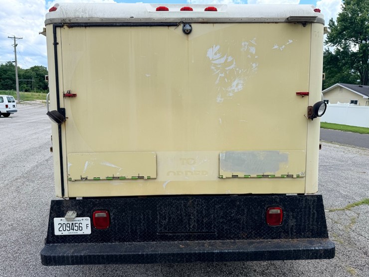 2010-ford-f550-image-68