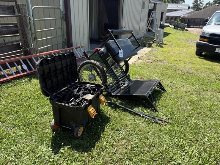 2-wheel-horse-cart-w/harness-&-brakes-image-1